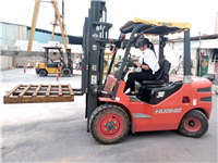 东莞常平东坑镇叉车培训叉车考证学校在哪里学